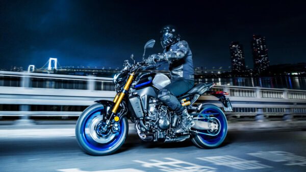 Yamaha MT-09 SP Motorcykel model 2023